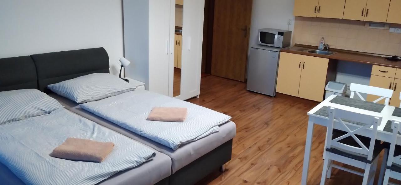 Apartmán Stříbro Exterior foto